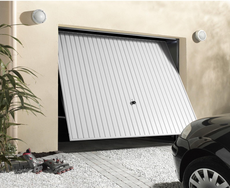 Changer le ressort de sa porte garage basculante
