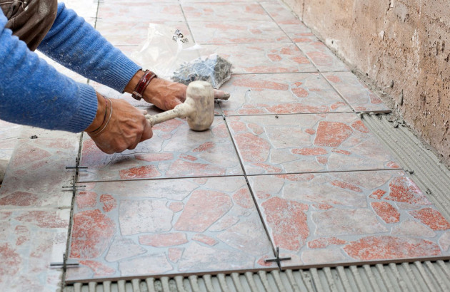 Réussir la pose de son carrelage comme un professionnel