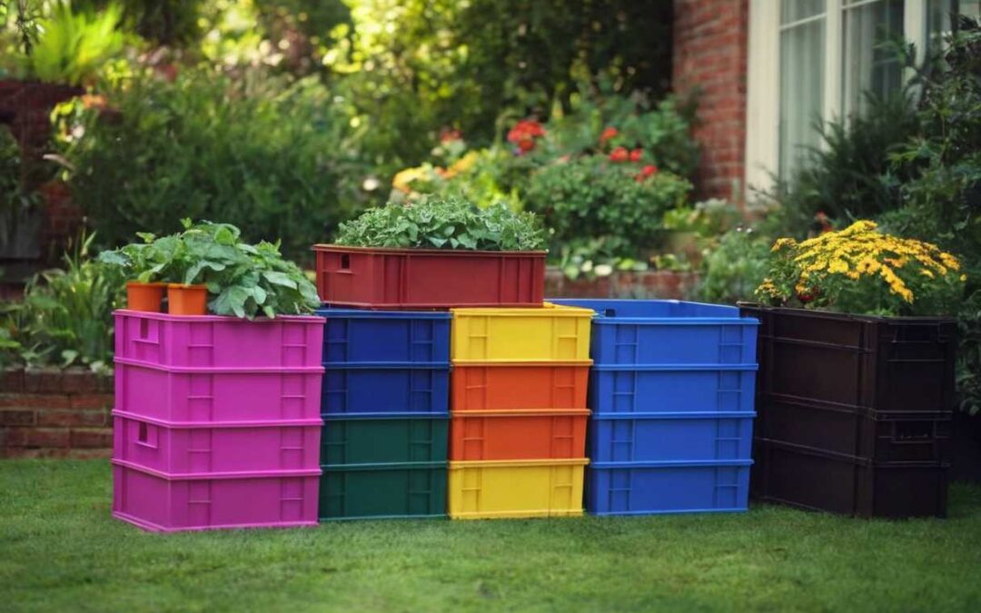 Caisse plastique zoom sur leur polyvalence dans la maison et le jardin